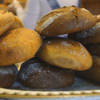 Why a baker's dozen is thirteen and not twelve