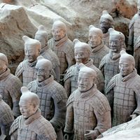 Qin tomb: terra-cotta soldiers